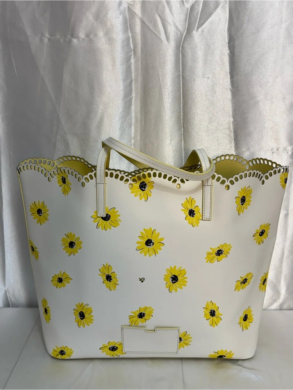 kate spade NY Down the Rabbit Hole ‘Oops A Daisy’ Scalloped Francis Tote